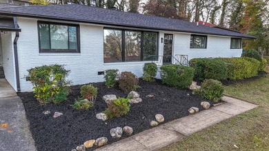 Chickamauga Lake Home For Sale in Chattanooga Tennessee