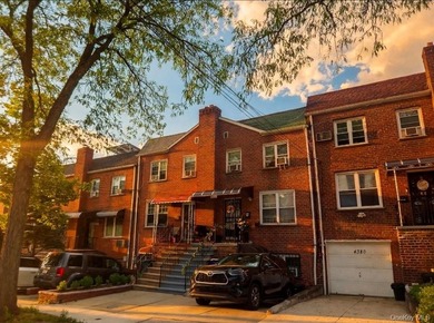 Your new home in Wakefield, The Bronx, is finally here. Step - photo 1