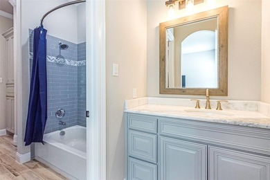 Experience the perfect blend of luxury, privacy & convenience in - photo 21