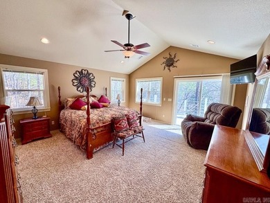 3,400+/- 4 BEDROOM, 3 BATH LAKEFRONT HOME WITH 2 BOAT SLIPS WITH - photo 22