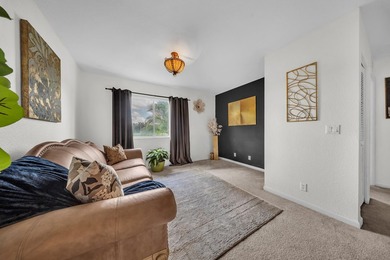 New Price! WPB resort-style lakefront living in this spacious - photo 23