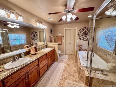 3,400+/- 4 BEDROOM, 3 BATH LAKEFRONT HOME WITH 2 BOAT SLIPS WITH - photo 24