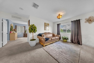New Price! WPB resort-style lakefront living in this spacious - photo 25