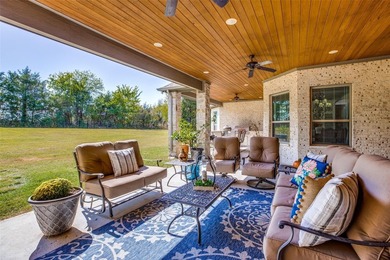 Experience the perfect blend of luxury, privacy & convenience in - photo 27