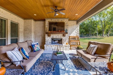 Experience the perfect blend of luxury, privacy & convenience in - photo 28