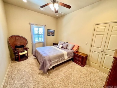 3,400+/- 4 BEDROOM, 3 BATH LAKEFRONT HOME WITH 2 BOAT SLIPS WITH - photo 33