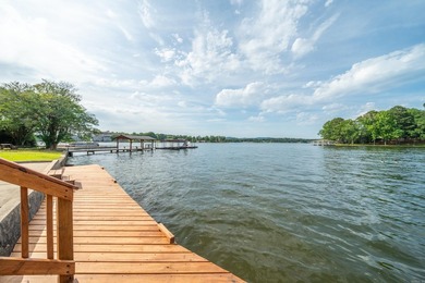 Luxury Lake Hamilton Waterfront Retreat! Approximately 3,200 sq - photo 45