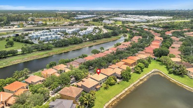 New Price! WPB resort-style lakefront living in this spacious - photo 45