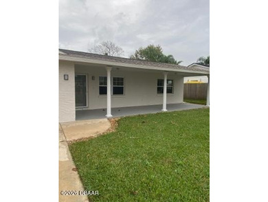 Welcome to your dream home in the beautiful South Daytona area - photo 3