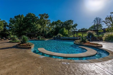 What a great lot (in Barrington Circle) to build on. This lot is - photo 7