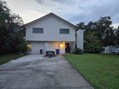 St. Lucie River Home Active Under Contract in Palm City Florida