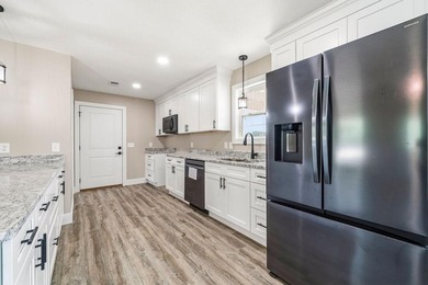 Welcome to this beautiful new construction home in Centre, AL! - photo 12