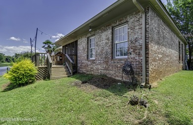 Welcome to 406 Audubon Woods, a rare opportunity to own a - photo 17