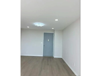 Welcome to this desirable 15th-floor Studio apartment located in - photo 18