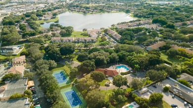 Discover the perfect blend of comfort, style, and location in - photo 20