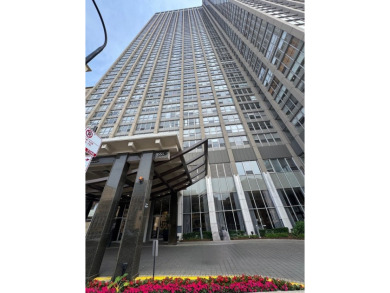 Lake Home Sale Pending in Chicago, Illinois