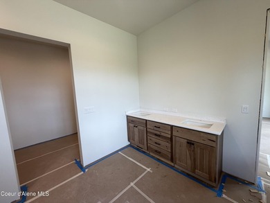 Experience elevated North Idaho living in this exceptional - photo 11