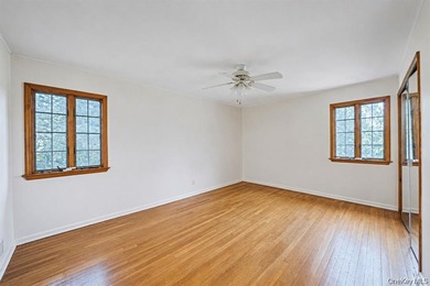 Welcome to 34 Grist Mill Ln. located in the desirable Halesite - photo 21