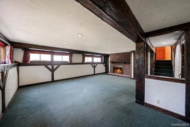 Welcome to 34 Grist Mill Ln. located in the desirable Halesite - photo 23