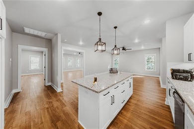 Lake Loch Lomond Home For Sale in Bella Vista Arkansas