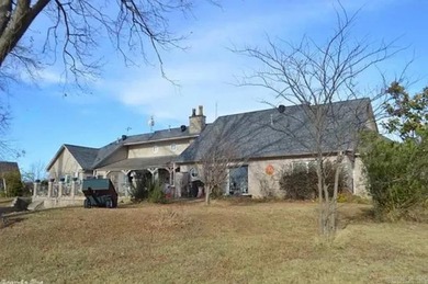 A rare opportunity to own a remarkable custom stone home - photo 2
