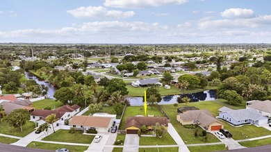 UPDATE: NEW ROOF coming-soon! Call for details! Canal front - photo 4
