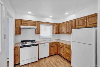 Here you will find all that you have been looking for in an home - photo 13
