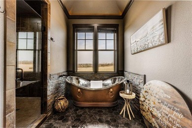 Stunning 40-acre one-of-a-kind equestrian estate with panoramic - photo 13