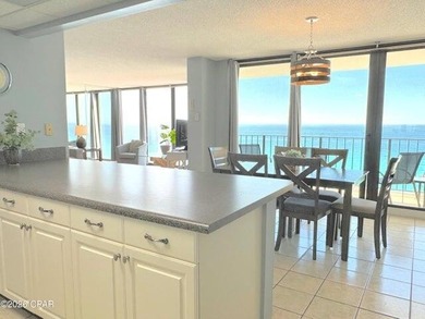 Incredible glass-front unit! Experience the ultimate coastal - photo 15