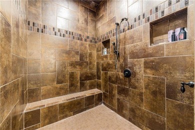 Stunning 40-acre one-of-a-kind equestrian estate with panoramic - photo 16