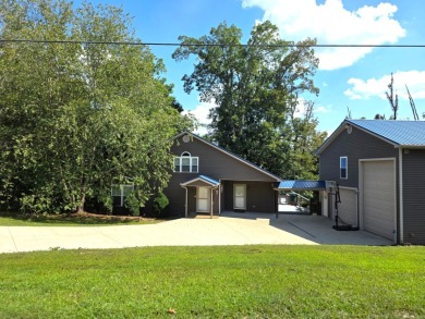 Lake Home For Sale in Hardinsburg, Kentucky