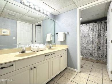 Incredible glass-front unit! Experience the ultimate coastal - photo 17