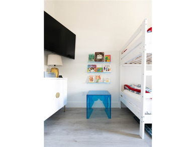 Palm Springs flair meets effortless coastal living - and there's - photo 28
