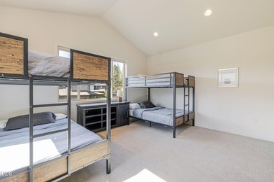 Fully furnished and lightly lived in, this luxury Milepost 1 - photo 37