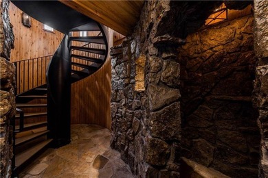 Stunning 40-acre one-of-a-kind equestrian estate with panoramic - photo 39