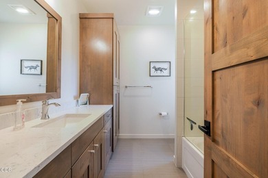 Fully furnished and lightly lived in, this luxury Milepost 1 - photo 39