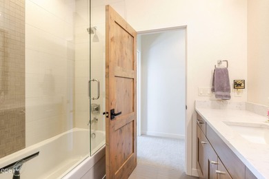 Fully furnished and lightly lived in, this luxury Milepost 1 - photo 40