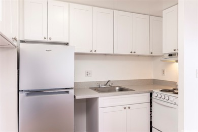 Oahu Island - Salt Lake  Condo For Sale in Honolulu Hawaii