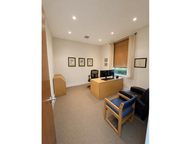 Turnkey Medical Office with Expansion Opportunity Position your - photo 8
