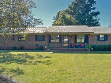 Wilson Lake Home For Sale in Muscle Shoals Alabama