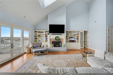 Experience exceptional waterfront living at 2238 Cohen, where a - photo 11