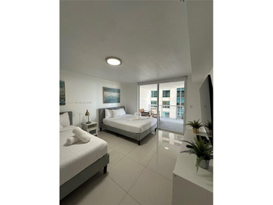 Investor Opportunity in the Heart of Brickell. Spacious 818 Sq