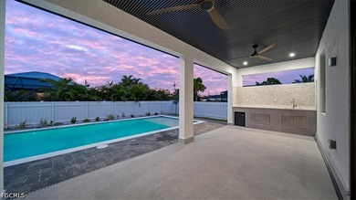Welcome to your dream home! Nestled on a spacious lot, in front - photo 7