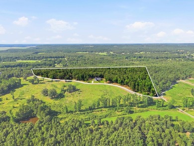 20 private acres. Custom modern farmhouse. Gated. NO HOA - photo 2