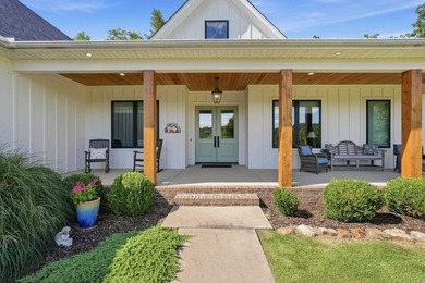 20 private acres. Custom modern farmhouse. Gated. NO HOA - photo 3