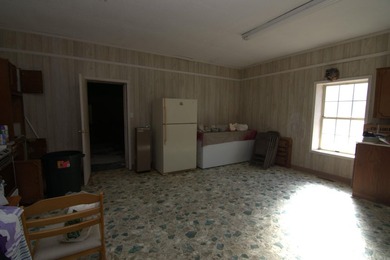 15 minutes from Hwy 10 & WLR. This property was built as a - photo 18