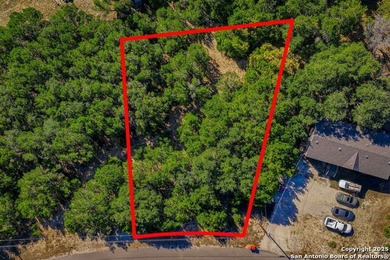 Lake Lot For Sale in Canyon Lake, Texas