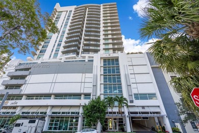 Welcome to your elegant urban oasis in the heart of downtown - photo 1