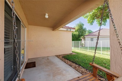 Beautifully remodeled 2-bedroom, 2-bath villa in one of Weston's - photo 31