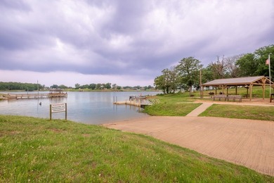 Three Ready-to-Go Lots in Holiday Village on World-Famous Lake - photo 1
